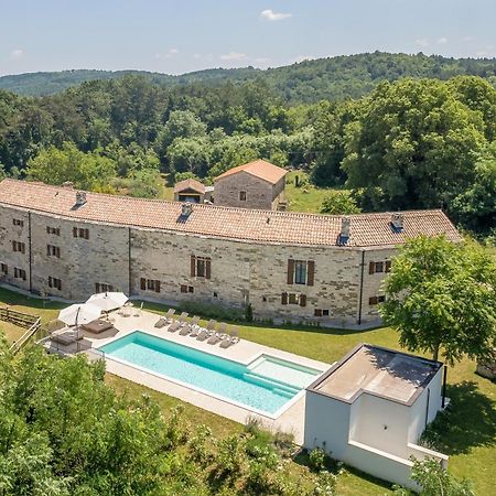 Villas Martincici With Large Pool Grožnjan Екстериор снимка