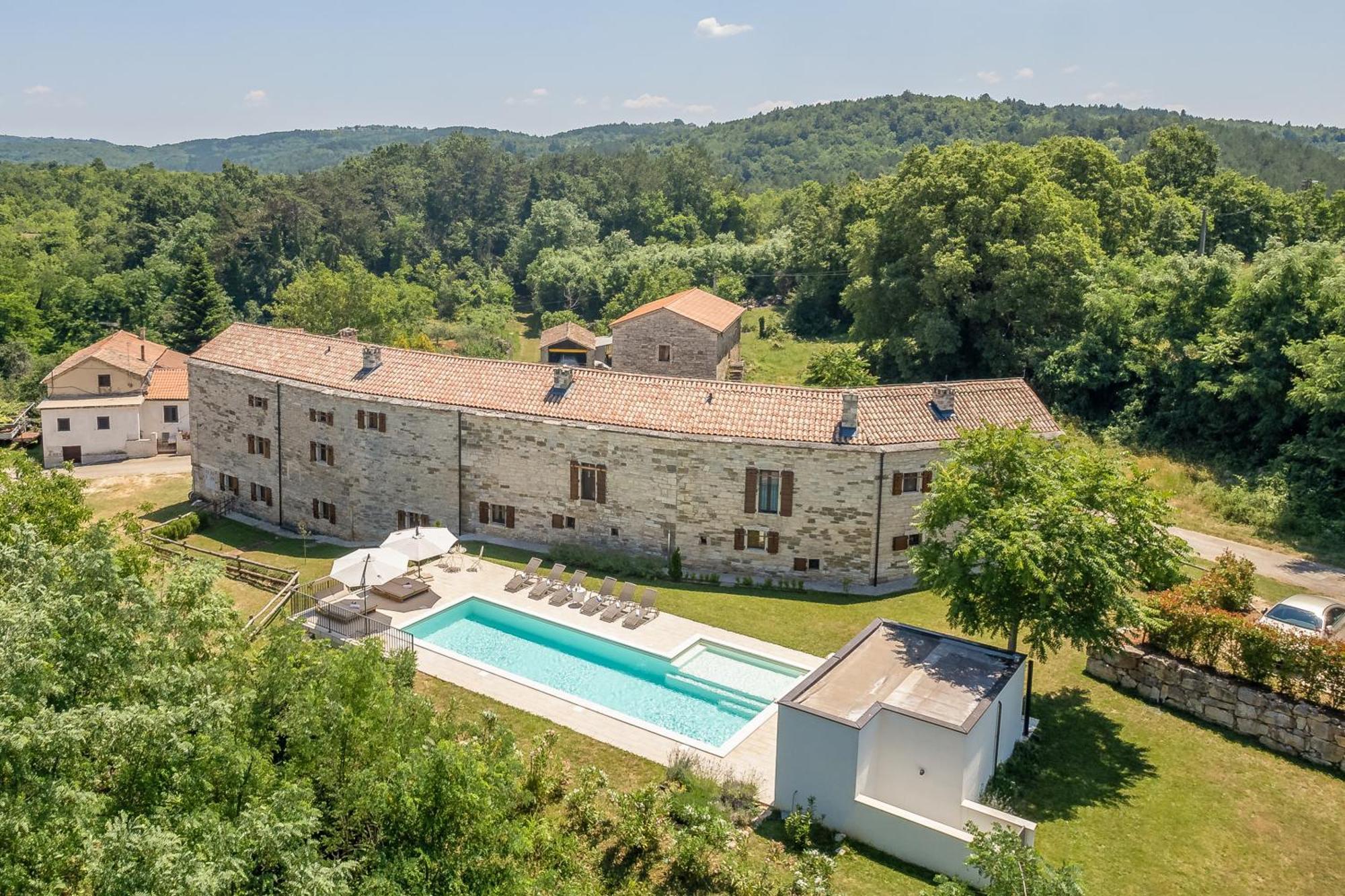 Villas Martincici With Large Pool Grožnjan Екстериор снимка