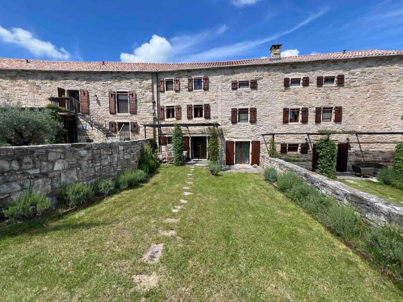 Villas Martincici With Large Pool Grožnjan Екстериор снимка