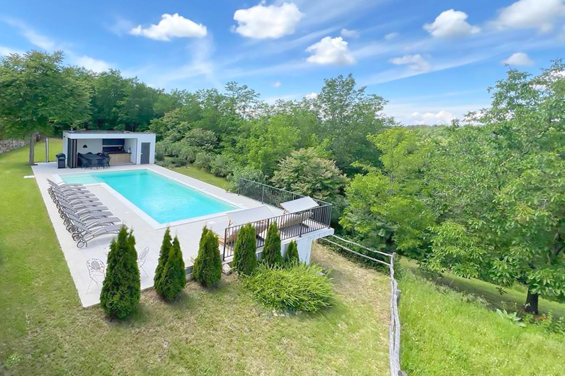 Villas Martincici With Large Pool Grožnjan Екстериор снимка