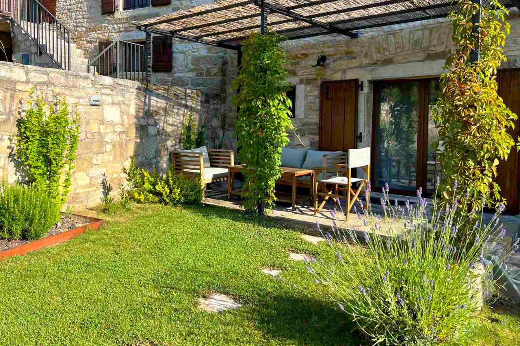 Villas Martincici With Large Pool Grožnjan Екстериор снимка
